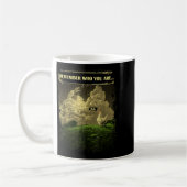 Mug Remember Who You Are Funny Chicken Dinosaur Evolut (Gauche)
