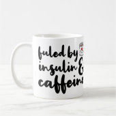 Mug Rempli de combustible par l'insuline et la caféine (Gauche)
