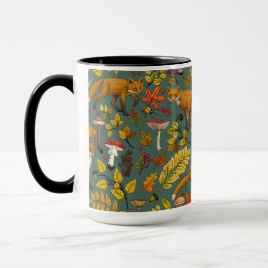 Mug Renard d'automne sur pin vert (Gauche)