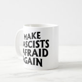 Mug Rendre les fascistes effrayés (Devant gauche)