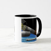 Mug Rendu d'artiste d'une fusée de transport lourd (Devant droit)