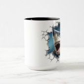 Mug Requin dans un mur (Centre)