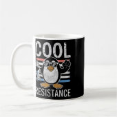 Mug Résistance Cool subtile Tarifs de pingouin protest (Gauche)