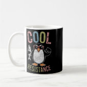 Mug Résistance Cool subtile Tarifs de pingouin protest (Gauche)