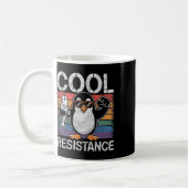 Mug Résistance Cool subtile Tarifs de pingouin protest (Gauche)