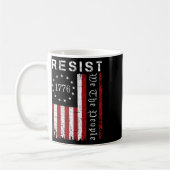 Mug Résister À La Manifestation Nous Le Peuple Drapeau (Gauche)