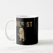 Mug Résister à l'activisme des pingouins Design graphi (Gauche)