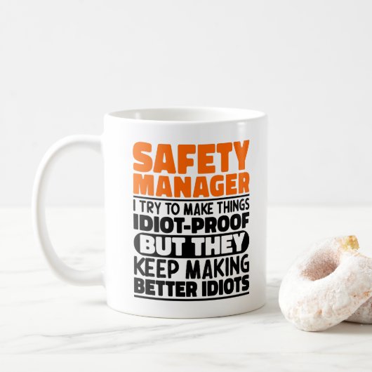 Mug Responsable de la sécurité I J'essaie de rendre le (Avec donut)