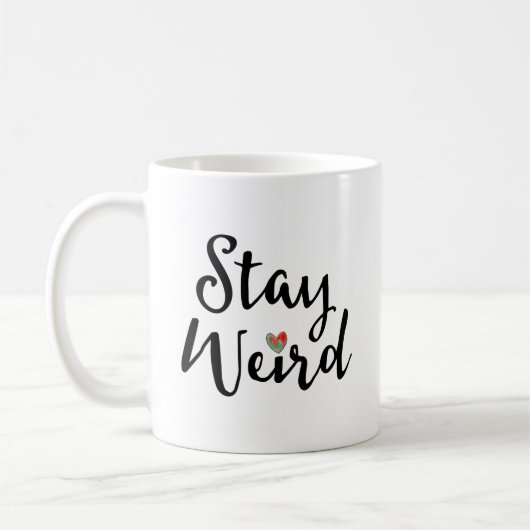 Mug Restez bizarre Typographie Whimsical avec Coeur (Gauche)