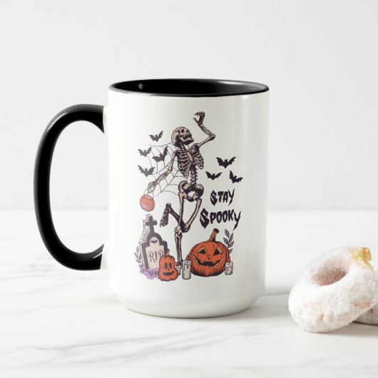 Mug Restez Éffrayant Halloween Skeleton Spider Bat Cit (Avec donut)