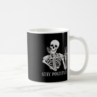 Mug Restez positif, jamais mieux squelette drôle Hallo