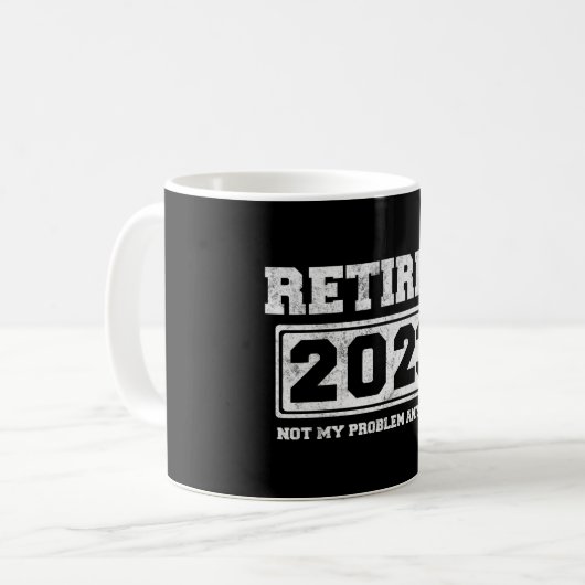 Mug Retraité 2023 Plus mon problème (Devant gauche)