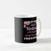 Mug Retraité 2023 Retraite des femmes (Devant droit)