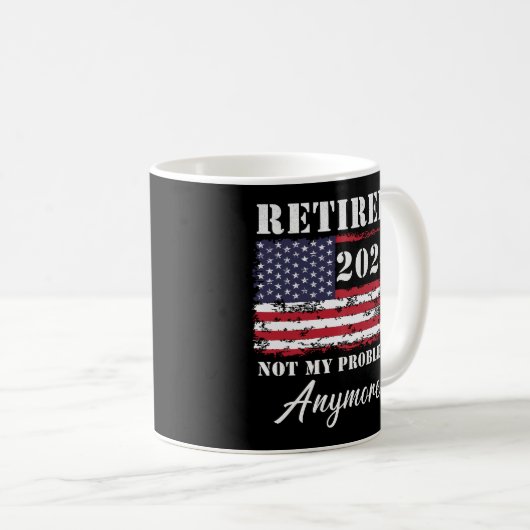Mug Retraité 2024 Pas mon problème Plus Retraite (Devant droit)