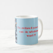 MUG " RETRAITÉ ET HEUREUX " (Devant droit)