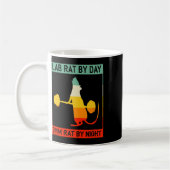 Mug Retro Bodybuilding Lab Rat By Day Gym Rat By Night (Gauche)