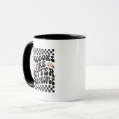 Mug Retro Checkerboard "Books Are Better" Graphic (Devant gauche)