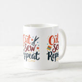 Mug Rétro "Couper Coudre Répéter" Conception pour Amou (Devant droit)