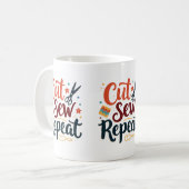 Mug Rétro "Couper Coudre Répéter" Conception pour Amou (Devant gauche)