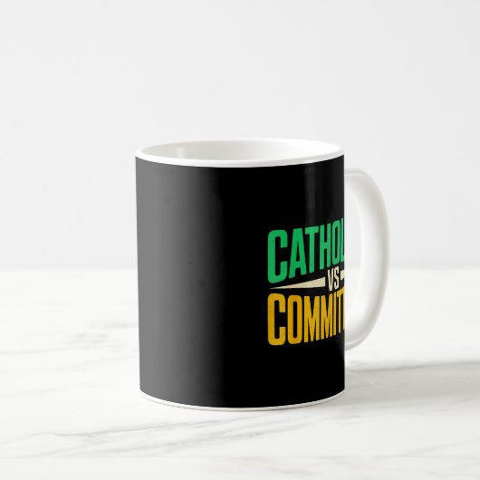 Mug Retro Funny Trendy Sarcastic Saying Catholics Vs C (Devant droit)