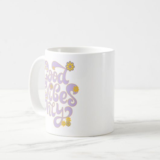 Mug Retro Good Vibes uniquement marguerite violet jaun (Devant gauche)