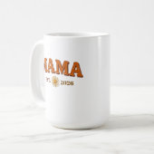 Mug Rétro Maman Est 2026 Daisy (Devant gauche)