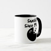 Mug Retro Snack Attack : Snackin’ depuis 1980 Pixel Ar (Devant droit)