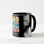 Mug Retro Wavy Text Papa Tu es Mon héros 2 Photo Custo (Devant droit)