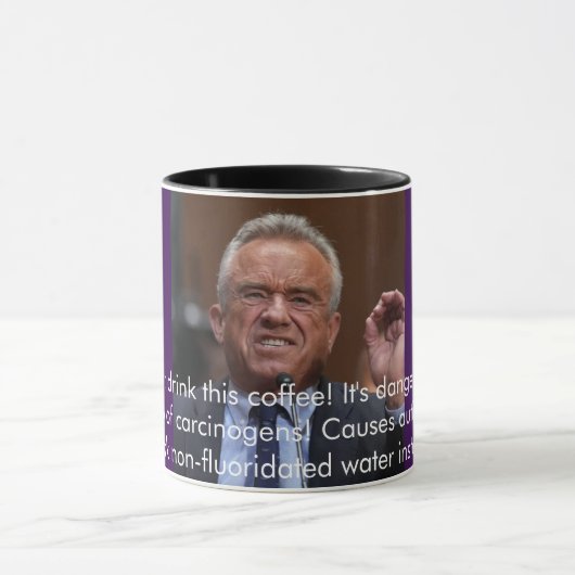 Mug RFK dit : Ne buvez pas ce café ! (Centre)