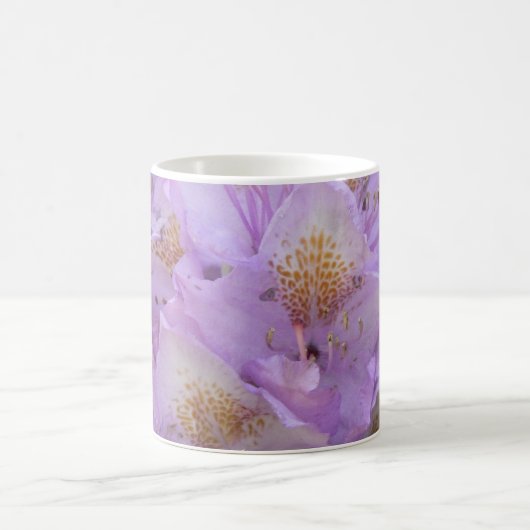 Mug Rhododendron léger de prune au printemps (Centre)