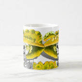 Mug Rire Skeleton Woman dans Yellow Bonnet (Centre)