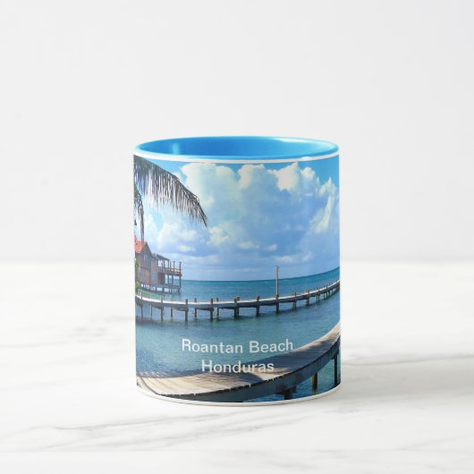 Mug Roantan Beach, Honduras (Centre)