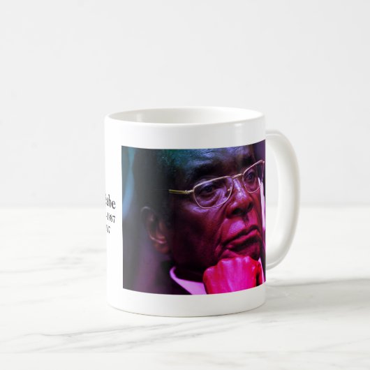 Mug Robert G. Mugabe, président du Zimbabwe (Devant droit)