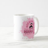 Mug Rocking the Mama life  (Devant droit)