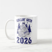 Mug Rollin Into 2026 Raccoon Funny Dumpster Fire 2025  (Gauche)