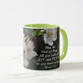Mug Romains 15:13 Dieu de l'Espoir Fleurs blanches (Devant droit)