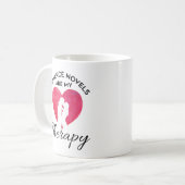 Mug Romance Romance Les Romans Sont Mon Thérapie (Devant gauche)