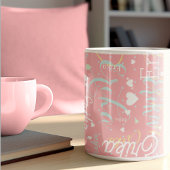 Mug rose avec son nom et ses coeurs romantiques