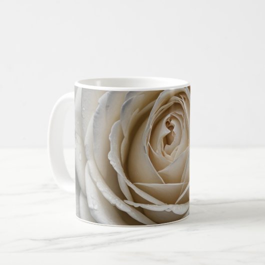Mug Rose mouillé blanc gros plan (Devant gauche)