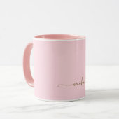 Mug Rose Pâle Élégante Signature en Monogramme Or Scri (Devant gauche)