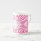 Mug rose romantique avec coeur (Devant droit)
