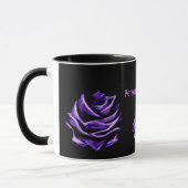 Mug Rose violet sur la bouillie de café noire personna (Gauche)