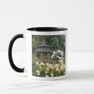 Mug Roses en fleurs et roseraie du belvédère à