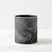 Mug Roses gris, photo florale grise (Centre)