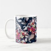 Mug Rouge, fleurs blanches sur bleu. (Gauche)