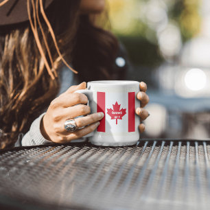 Mug Rouge moderne sur blanc" "Mon Canada se lève"