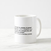 Mug Route de Friedrich Hayek à la citation de (Devant droit)