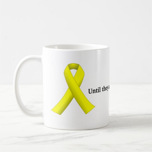 Mug Ruban jaune (Jusqu'à ce qu'ils rentrent tous chez  (Gauche)