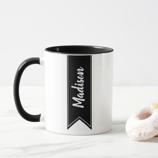 Mug Ruban noir moderne et nom en script (Avec donut)