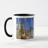 Mug Russie, Saint-Pétersbourg, Statues dorées dans le (Gauche)